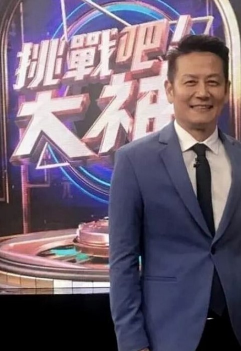 探花精选约炮调皮小太妹沙发上猛操水穴差点把她操死 - 中学老处女